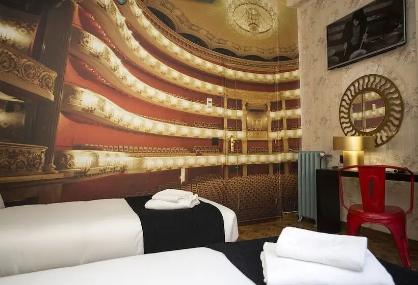 اتاق استاندارد با تراس, Casual Del Teatro Madrid