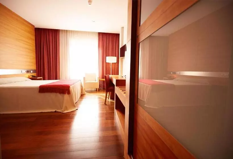 Habitació Estàndard, Ego