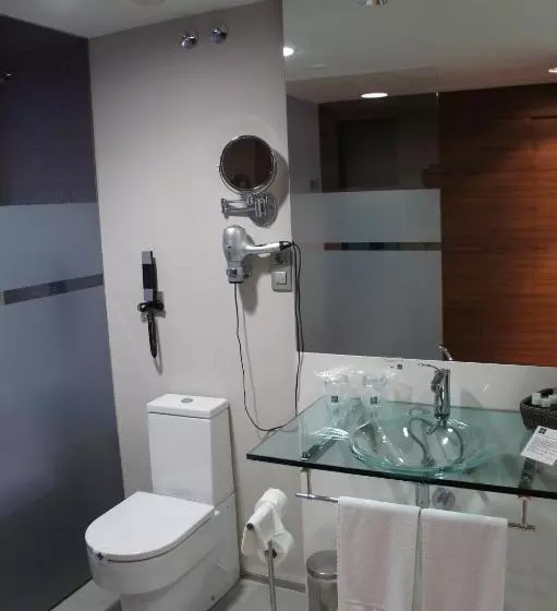 Junior Suite, Ego