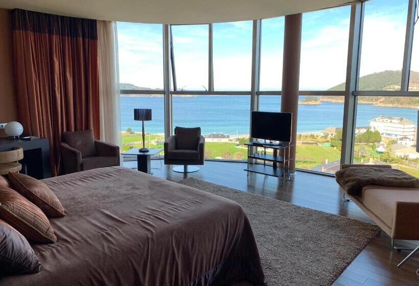 クラシックスイート, Ego