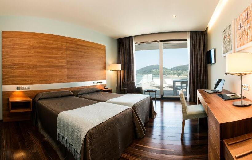 オーシャンビュースタンダードルームテラス付き, Ego