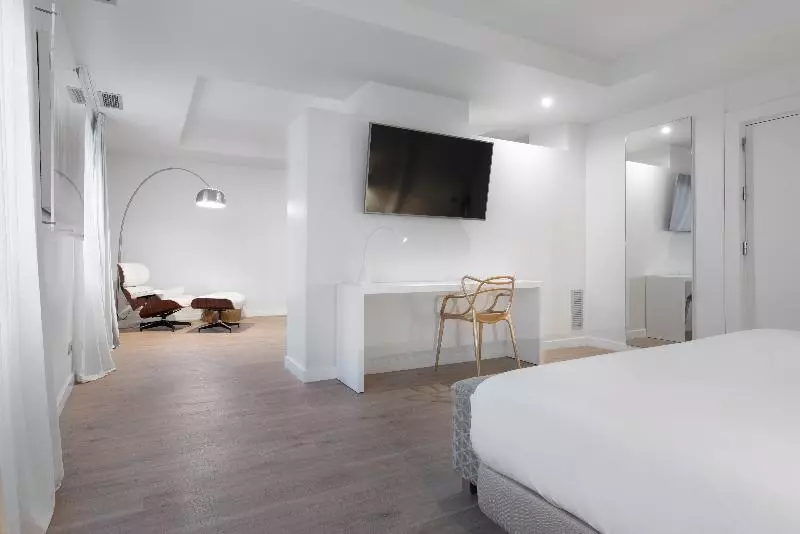 سوییت جونیور, Eurostars Marques De Vallejo