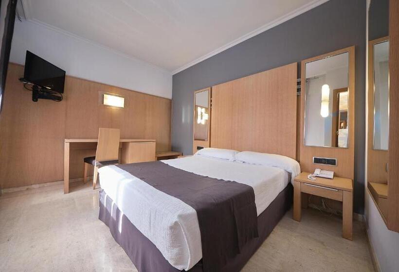 スタンダードルーム, Faro Salazón