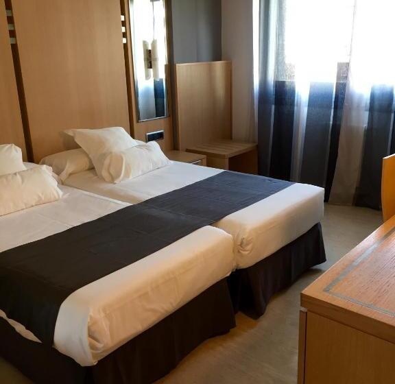 スタンダードルーム, Faro Salazón