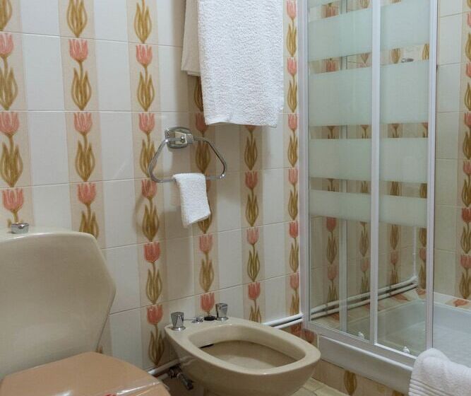 スタンダードルーム, Galicia