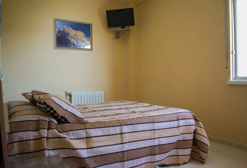 اتاق استاندارد سه نفره, Galicia