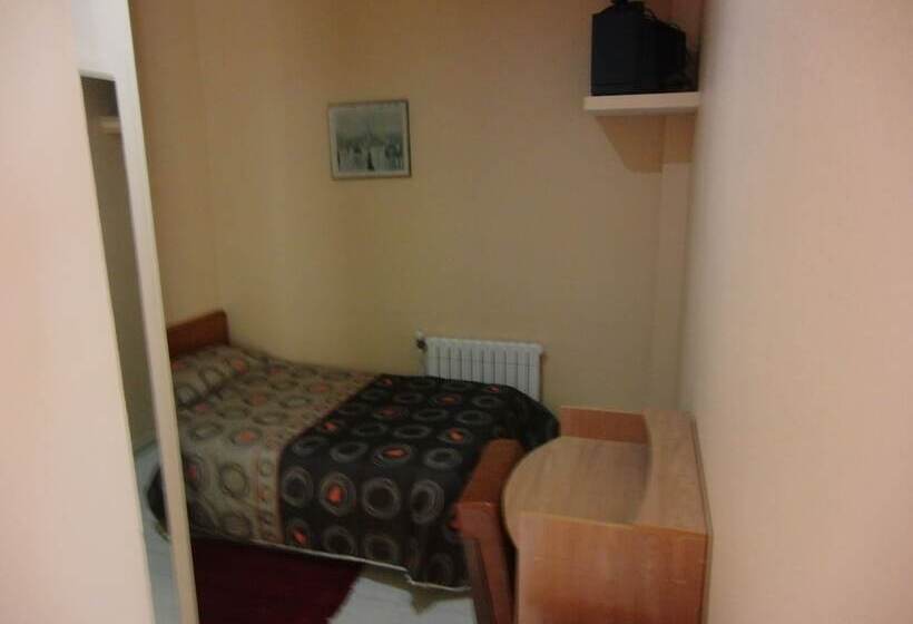 スタンダードトリプルルーム, Galicia