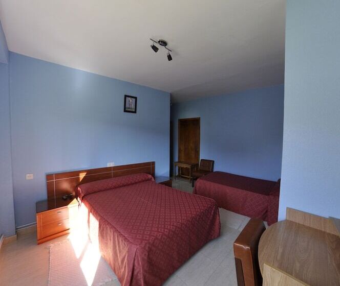 اتاق استاندارد سه نفره, Galicia