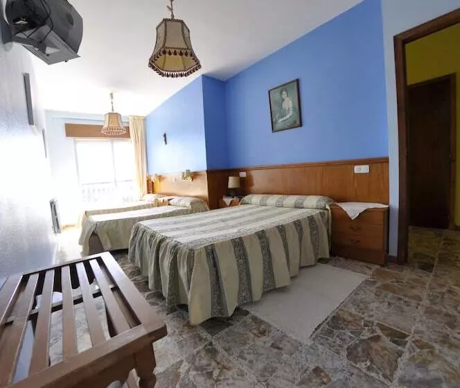 Economy Quadruple Room, Galicia