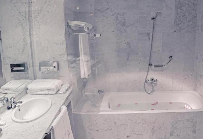 سوئیت پرزیدنت, Hostería Del Monasterio De San Millan