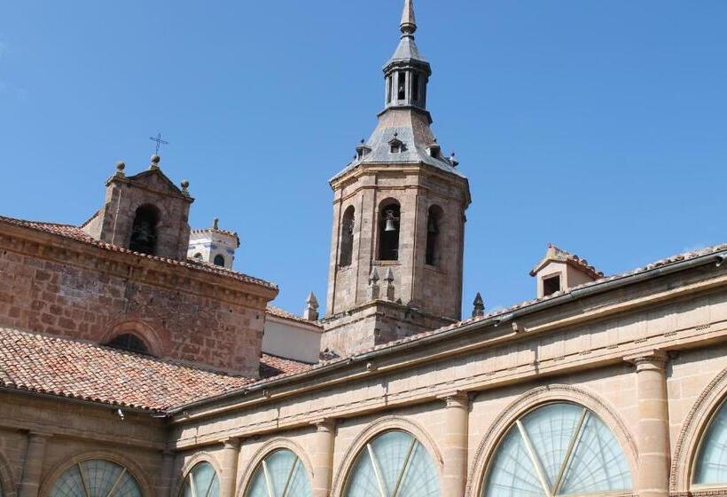 سوئیت پرزیدنت, Hostería Del Monasterio De San Millan