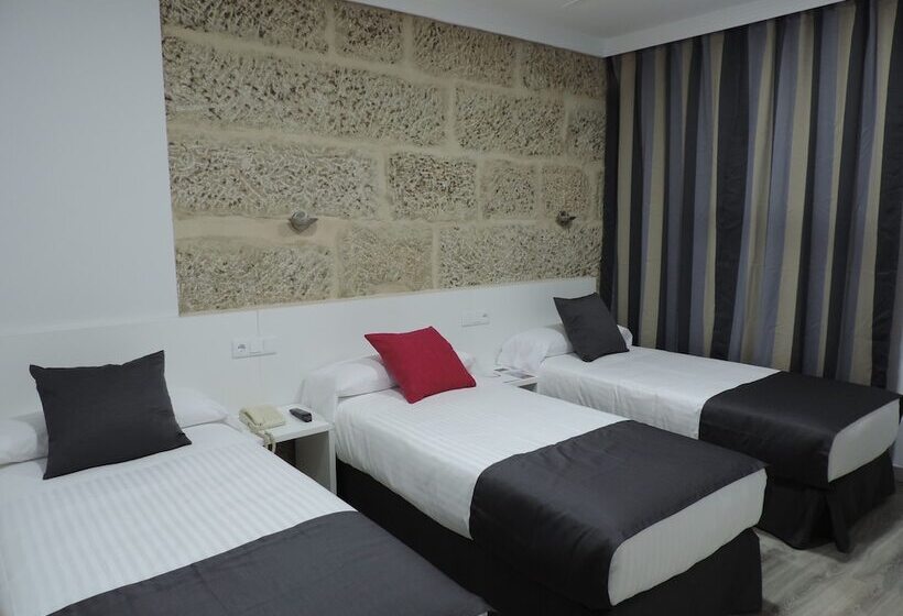 이코노미 트리플 룸, Junquera