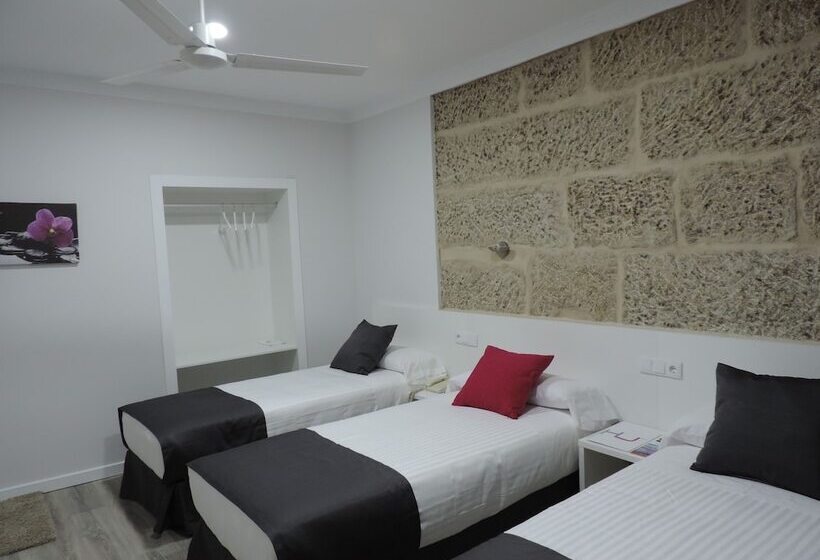 이코노미 트리플 룸, Junquera