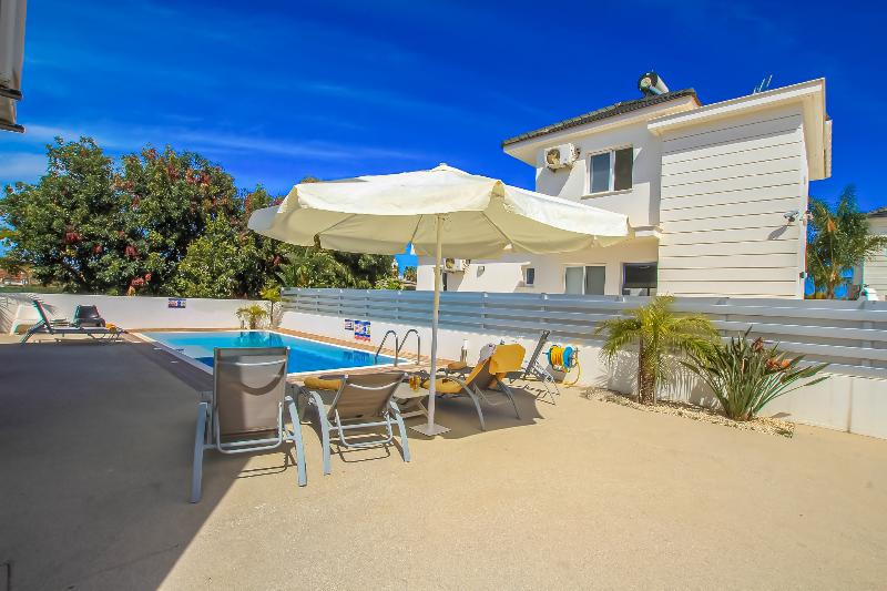 スタンダードトリプルルーム, Hostal Las Vegas