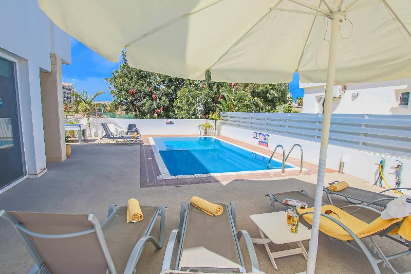 Номер Стандарт Трехместный, Hostal Las Vegas