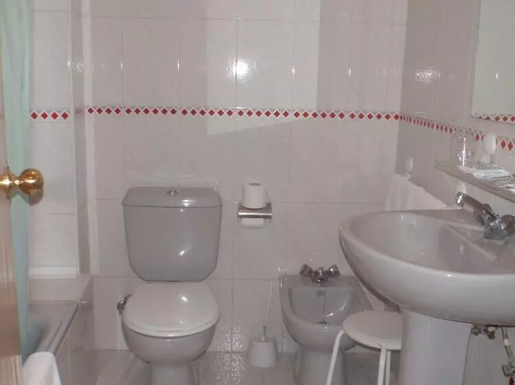Standard Kolmen Hengen Huone, Los Narejos