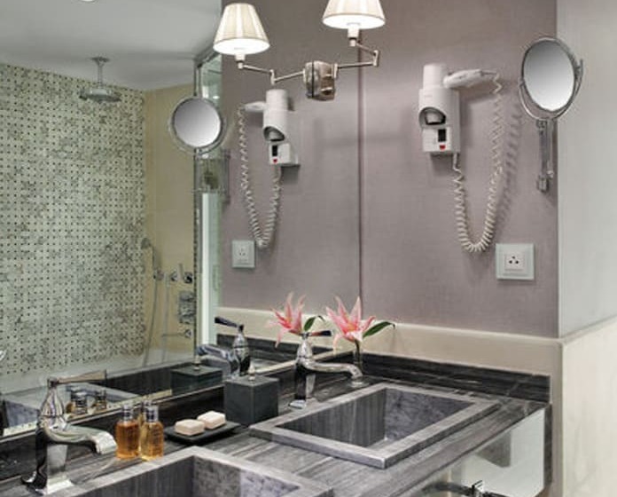 اتاق پرمیوم, Melia Castilla