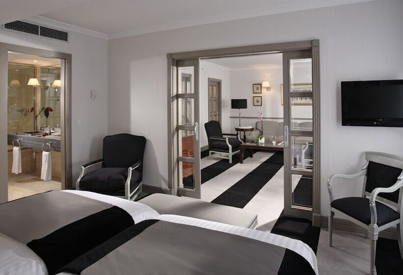 سوییت, Melia Castilla