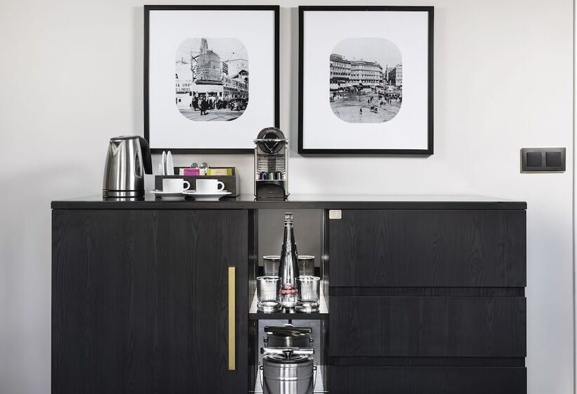 اتاق پریمیوم سه تخته, Melia Castilla