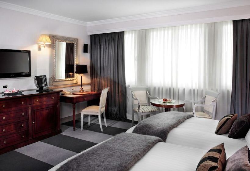 اتاق پرمیوم, Melia Castilla