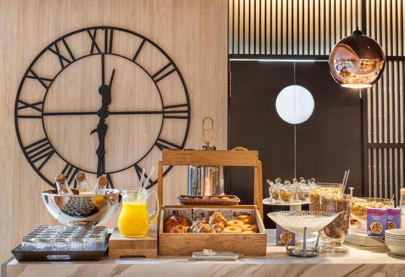 سوییت, Melia Castilla