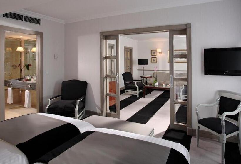 سوییت, Melia Castilla