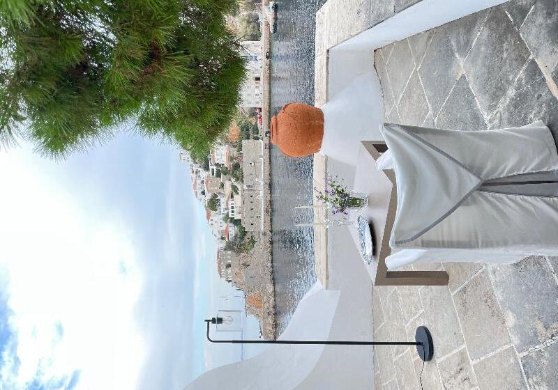 Номер Стандарт, Piñeiro 2 Estrellas Superior