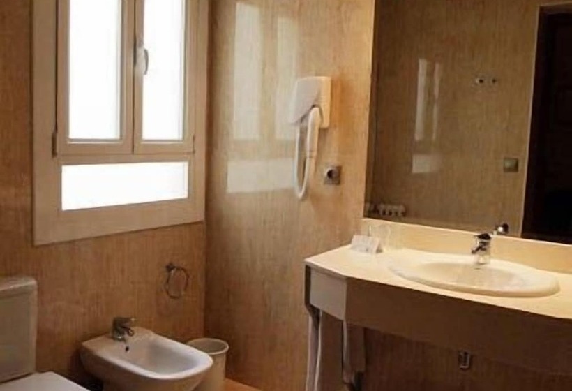 اتاق استاندارد, Ramon Berenguer Iv