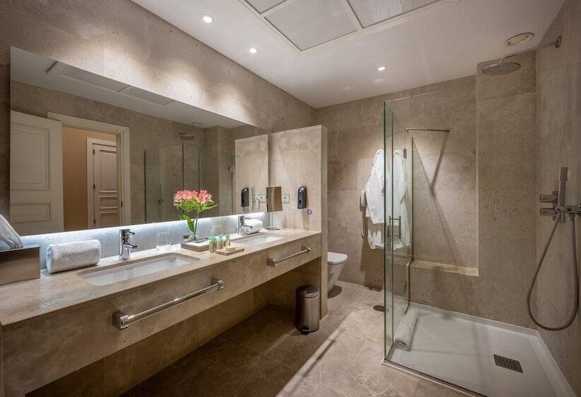 デラックススイート, Rector