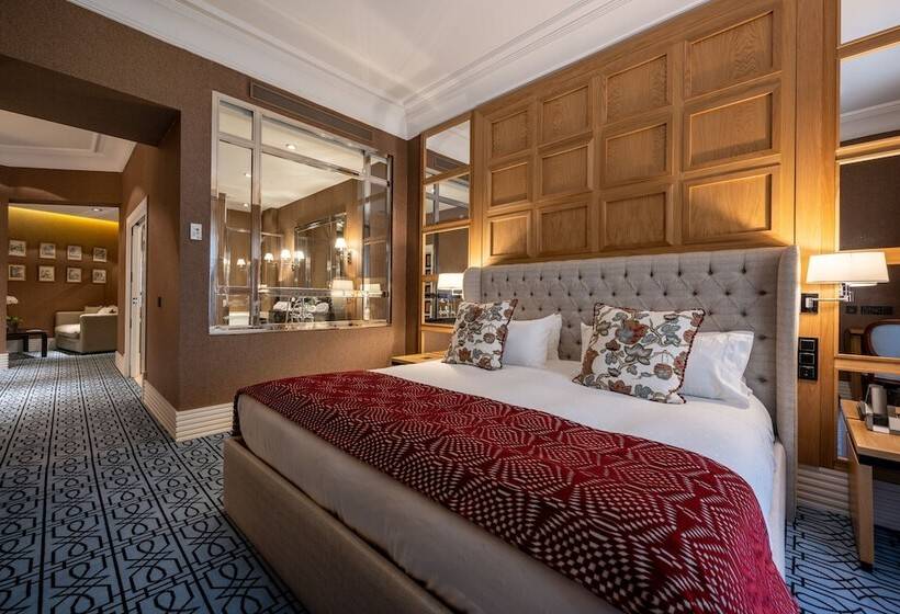 デラックススイート, Rector