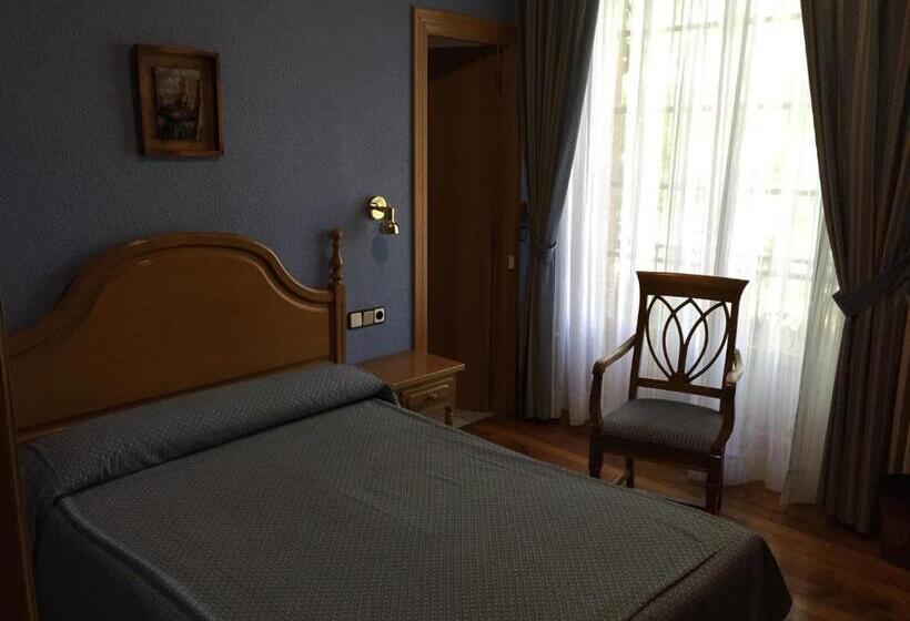 标准单人间, Xabier