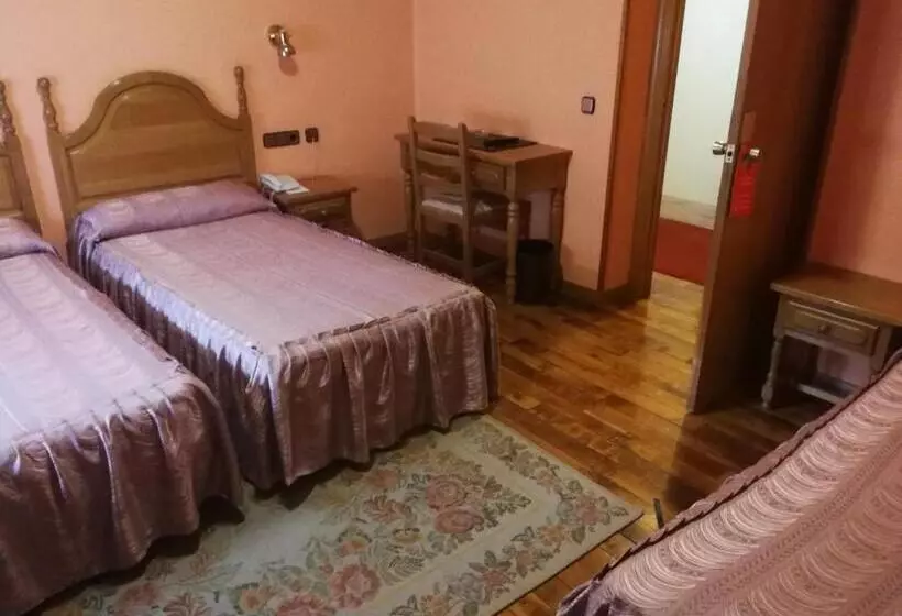 3 Bett Economy Zimmer, Xabier