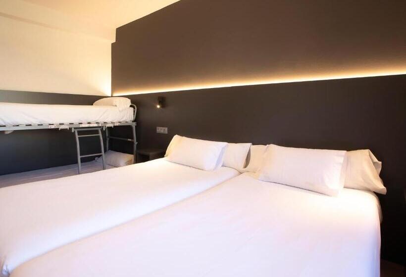 4인용 스탠다드 룸, Sancho Ramírez