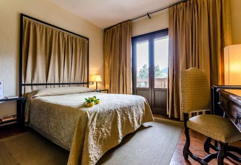 Family Room, Temple Ponferrada