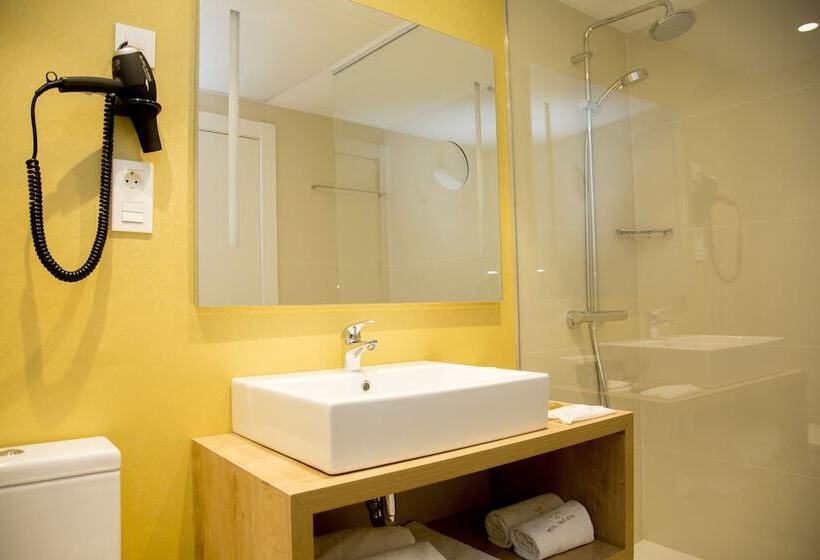 标准间, Tres Reyes Pamplona