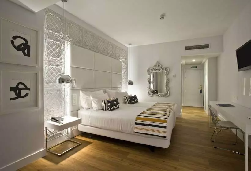 اتاق استاندارد, Tres Reyes Pamplona