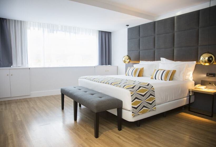 家庭间, Tres Reyes Pamplona