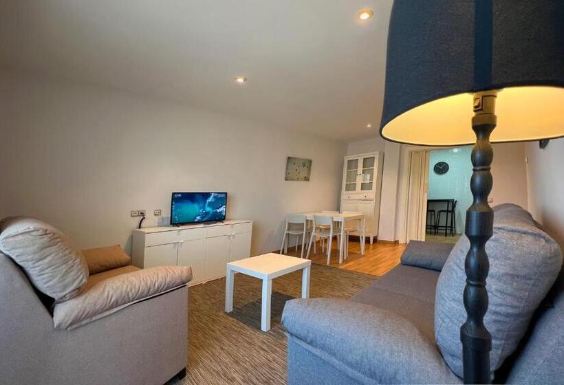 Апартаменты 2 Спальни, Jardi Apartaments