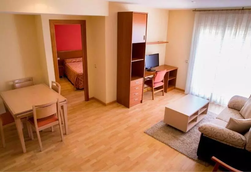 Huoneisto 1 Makuuhuone, Jardi Apartaments