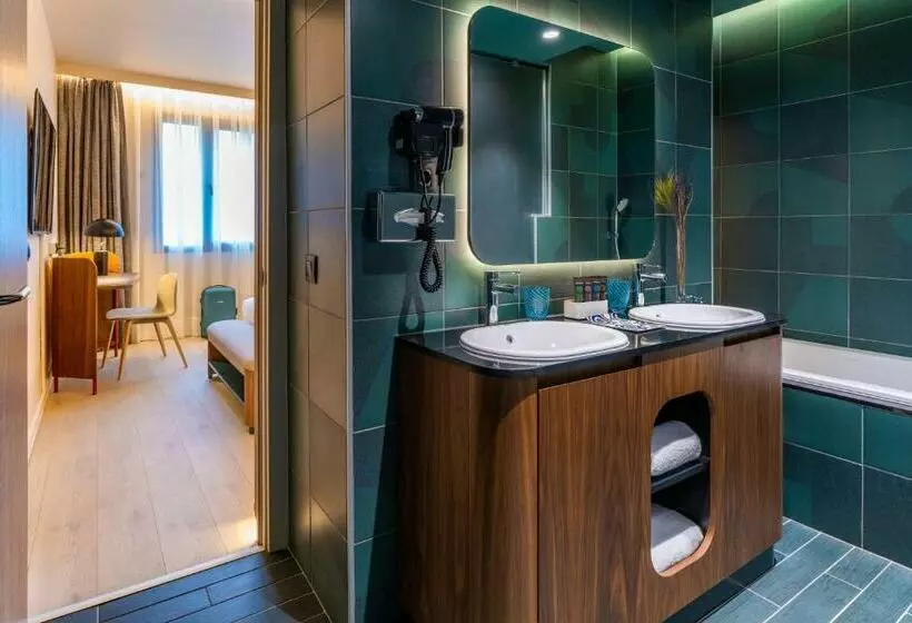 اتاق سوپریور با اتاق نشیمن, Novotel Madrid City Las Ventas