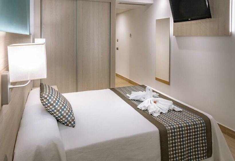 חדר משפחתי, 4r Miramar Calafell