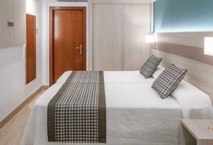 חדר משפחתי, 4r Miramar Calafell