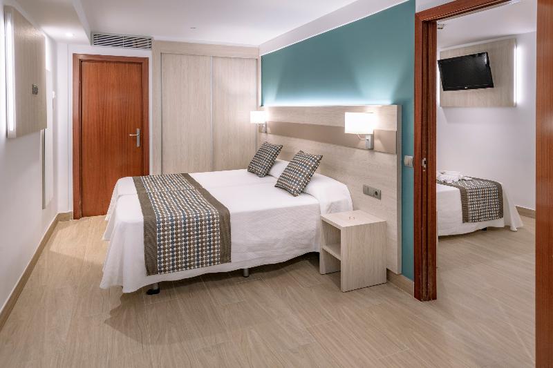 חדר משפחתי, 4r Miramar Calafell