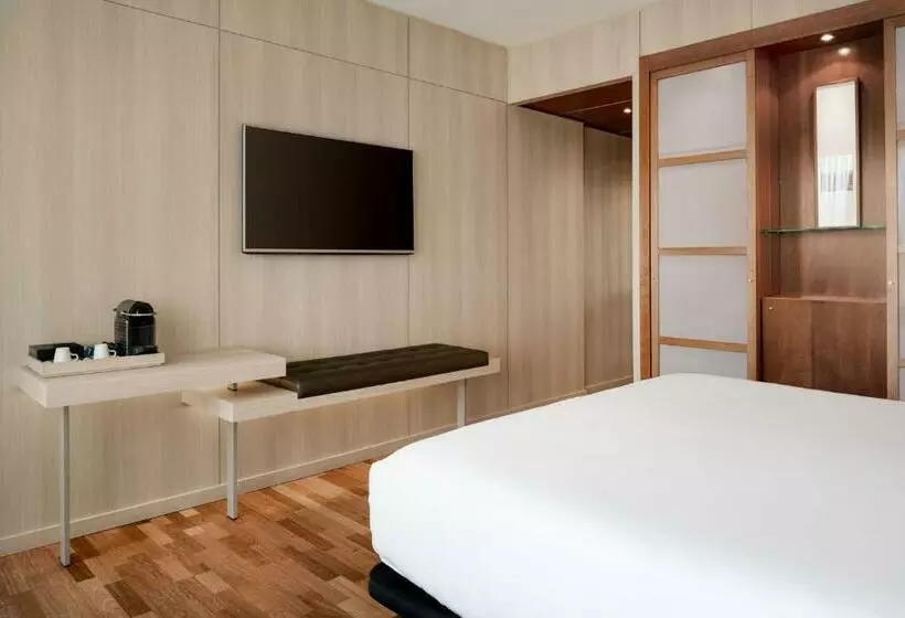 キングサイズベッドのスタンダードルーム, Ac Hotel Málaga Palacio By Marriott