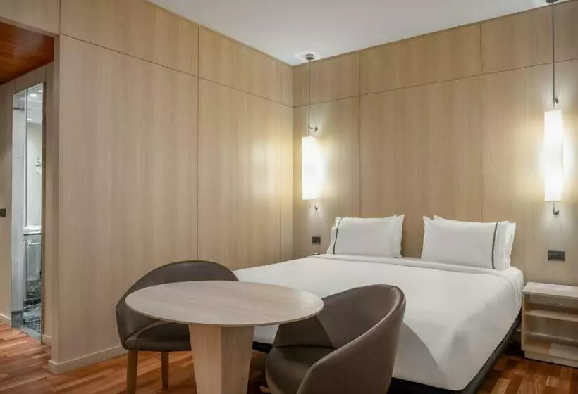 スタンダードインサイドビュールーム, Ac Hotel Málaga Palacio By Marriott