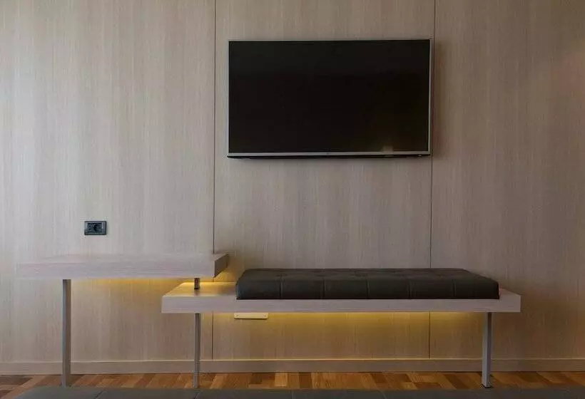 スタンダードインサイドビュールーム, Ac Hotel Málaga Palacio By Marriott