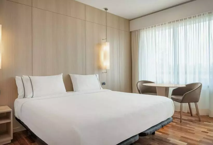 海の見えるダブルベッドスタンダードルーム, Ac Hotel Málaga Palacio By Marriott