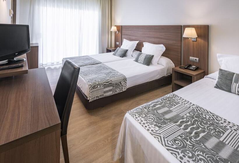 اتاق استاندارد سه نفره, Golden Acqua Salou