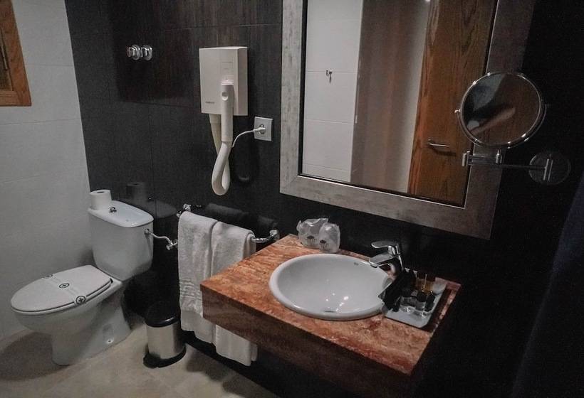 标准间, Alba Seleqtta