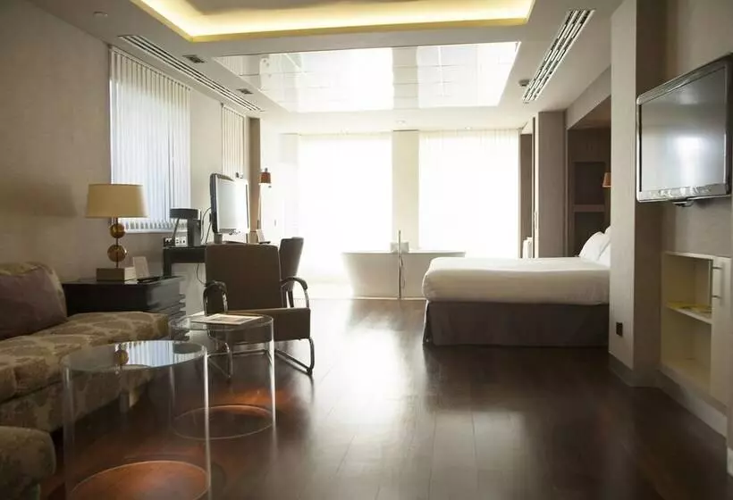 Suite, Alfonso